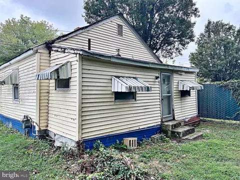 130 N Queen St, Dover, DE 19901 photo 4