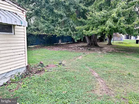 130 N Queen St, Dover, DE 19901 photo 3