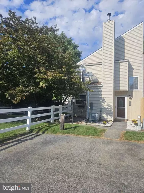 2048 Generals Way, Dover, DE 19901