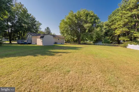 24 Bailey Cir, Dover, DE 19901 photo 3