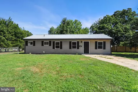 61 Steele Rd, Dover, DE 19901