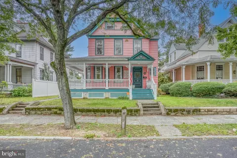 208 N State St, Dover, DE 19901 photo 3