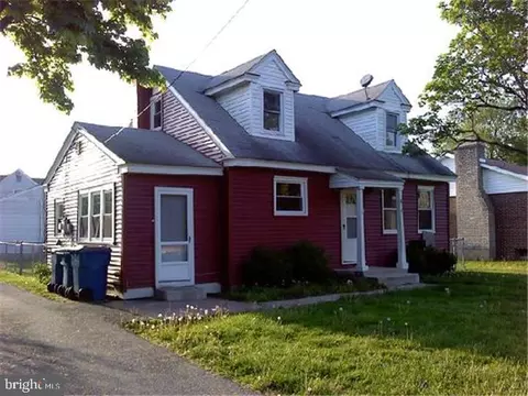 18 Wesley St, Camden, DE 19934