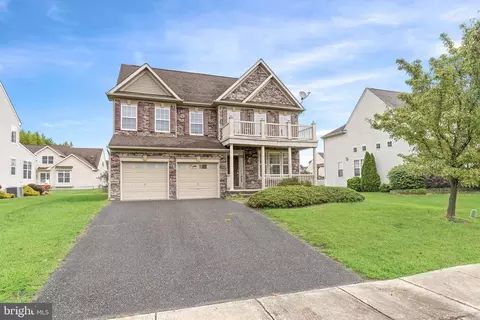 211 Topaz Cir, Dover, DE 19904 photo 2