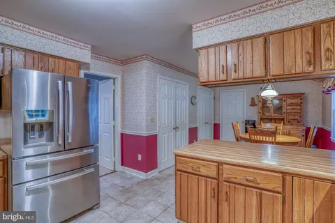 Entry Way - 165 Burning Tree Rd, Dover, DE 19904 photo 3 of 3