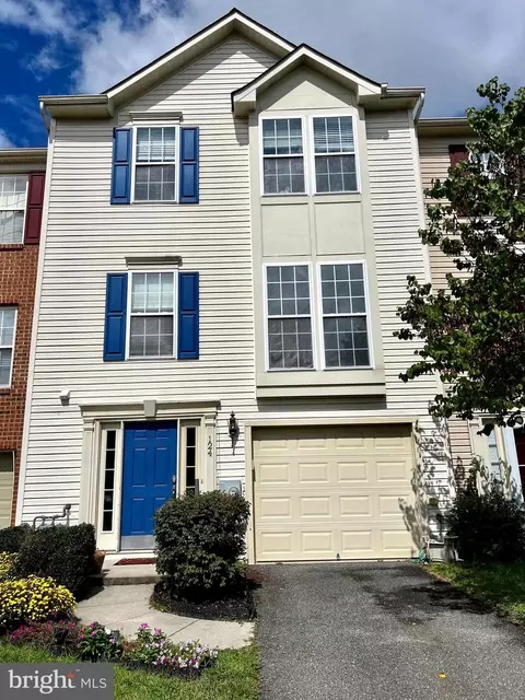 124 Summer Dr, Smyrna, DE 19977