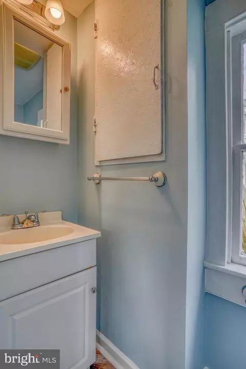 112 Delaware Ave, Harrington, DE 19952 photo 33