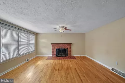 169 Highview Ave, Dover, DE 19901 photo 2