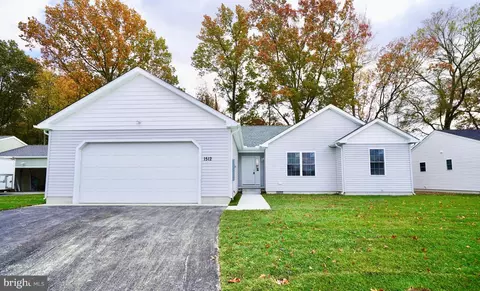 1512 Hopkins Ave, Dover, DE 19901
