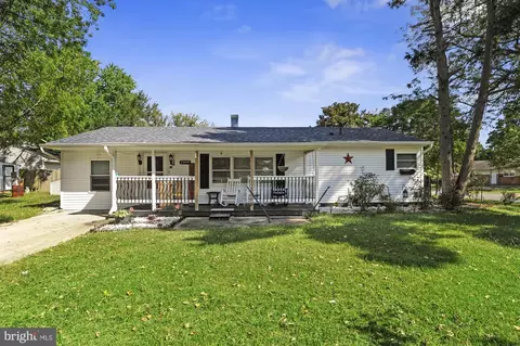 1 Dover Cir, Dover, DE 19901