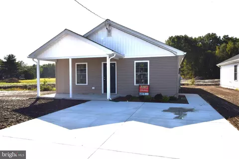 11 Peck Ave, Harrington, DE 19952