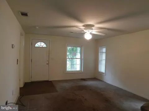 1060 Artis Dr, Dover, DE 19904 photo 2