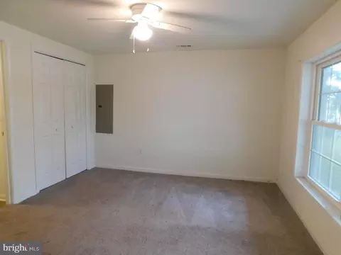 1060 Artis Dr, Dover, DE 19904 photo 9