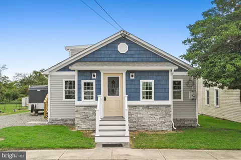 240 S Market St, Frederica, DE 19946