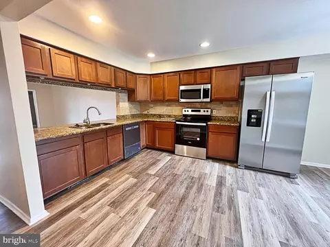 81 Chatham Ct, Dover, DE 19901 photo 3