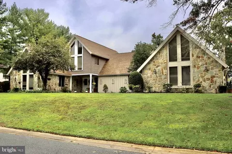 206 Pine Valley Rd, Dover, DE 19904