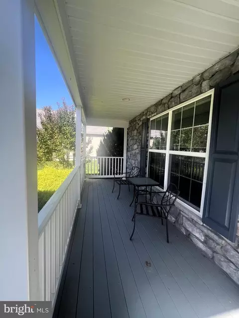 89 Waters Edge Dr, Dover, DE 19904 photo 2