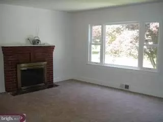 47 N Edgehill Ave, Dover, DE 19901 photo 2