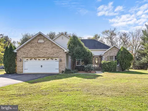 606 Twin Willows Rd, Smyrna, DE 19977