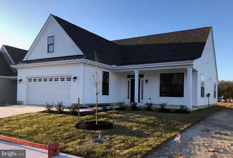 68 Cosmos Ln, Dover, DE 19904