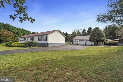 1130 Fernwood Dr, Harrington, DE 19952