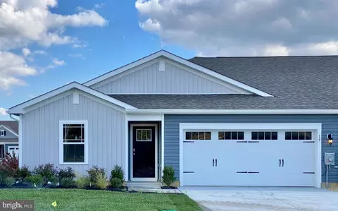 111 Kennison Ln, Dover, DE 19901