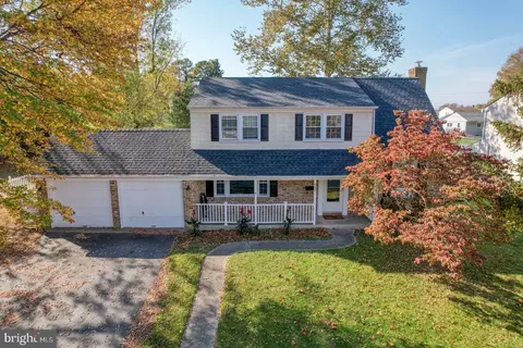 848 Schoolhouse Ln, Dover, DE 19904