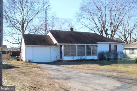5611 N Dupont Hwy, Dover, DE 19901
