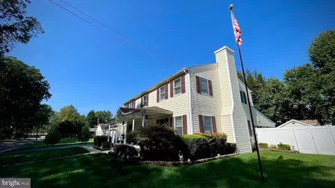 107 Lynnhaven Dr, Dover, DE 19904 photo 3