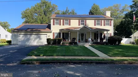 107 Lynnhaven Dr, Dover, DE 19904 photo 2