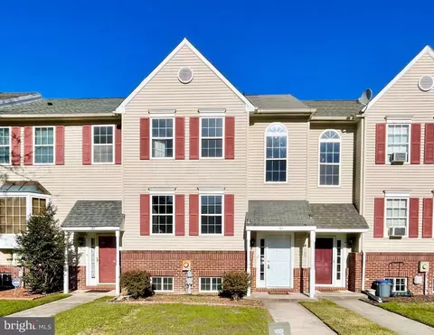 43 Starboard Ct #18, Dover, DE 19901