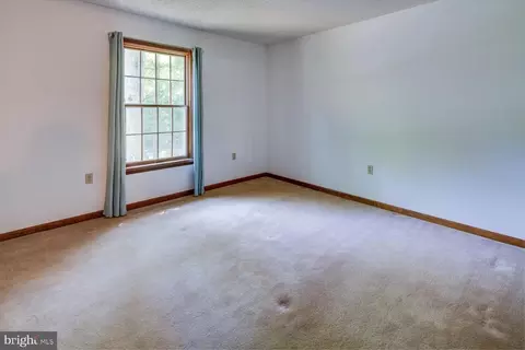 Bedroom - 89 Pine Valley Rd, Dover, DE 19904 photo 6 of 8