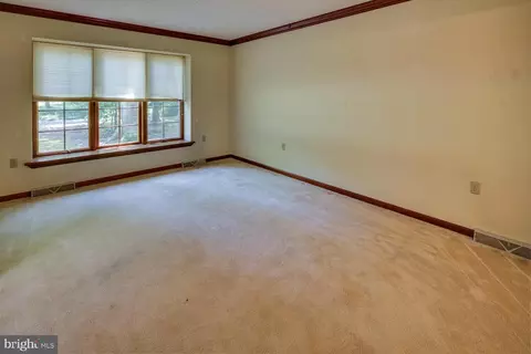 Living - 89 Pine Valley Rd, Dover, DE 19904 photo 6 of 6