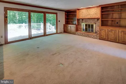 Living - 89 Pine Valley Rd, Dover, DE 19904 photo 3 of 6
