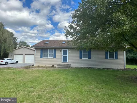 215 Heather Dr, Clayton, DE 19938