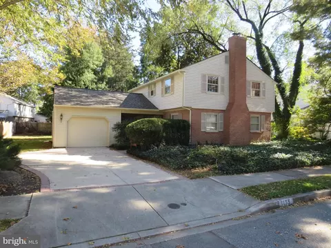1155 Woodsedge Rd, Dover, DE 19904