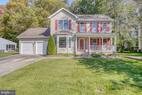 Exterior - 43 Pin Oak Dr, Dover, DE 19904 photo 4 of 9