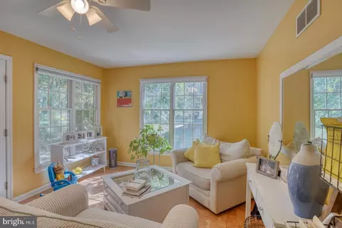 Living - 43 Pin Oak Dr, Dover, DE 19904 photo 11 of 11