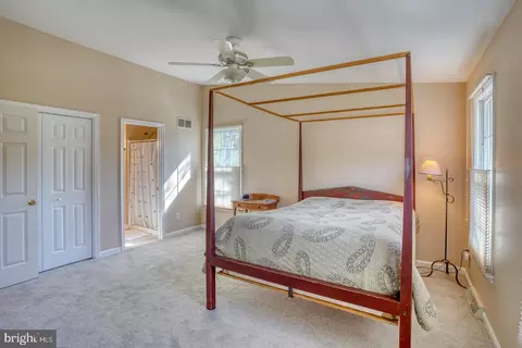 Bedroom - 43 Pin Oak Dr, Dover, DE 19904 photo 4 of 6