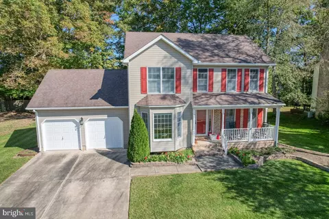 43 Pin Oak Dr, Dover, DE 19904