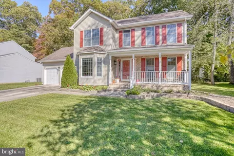 Exterior - 43 Pin Oak Dr, Dover, DE 19904 photo 5 of 9