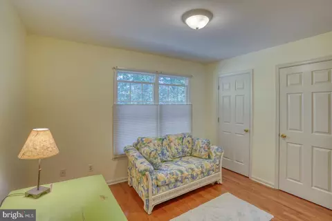 Living - 43 Pin Oak Dr, Dover, DE 19904 photo 7 of 11