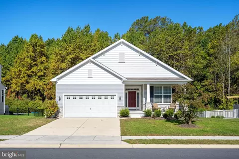 802 Chestnut Ridge Dr, Magnolia, DE 19962