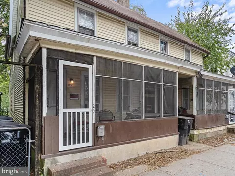 23 S 25 S New St, Dover, DE 19904