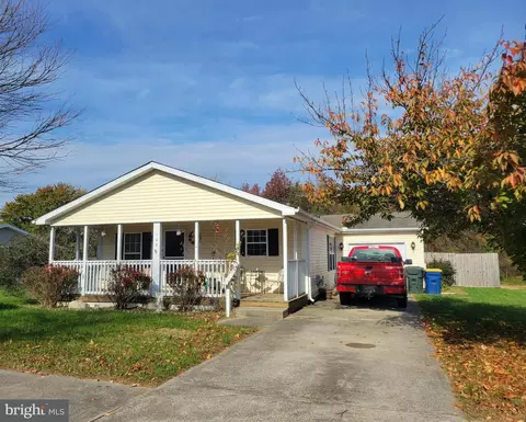 122 N Longwood Ln, Clayton, DE 19938