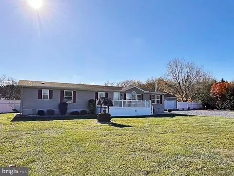 75 Yoemans Tale Ln, Felton, DE 19943