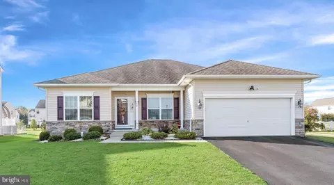 753 Willowwood Dr, Smyrna, DE 19977