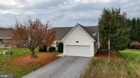 160 Mary Ella Ct, Smyrna, DE 19977