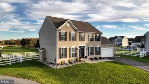 28 Newell Ct, Smyrna, DE 19977