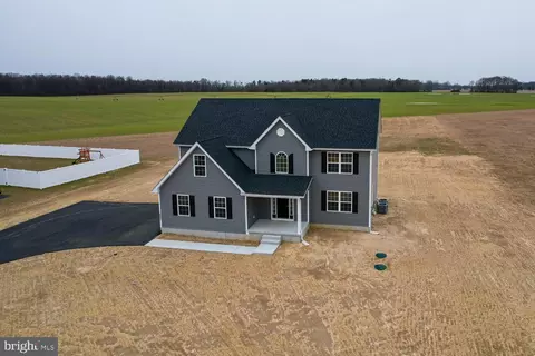 8221 Canterbury Rd, Felton, DE 19943